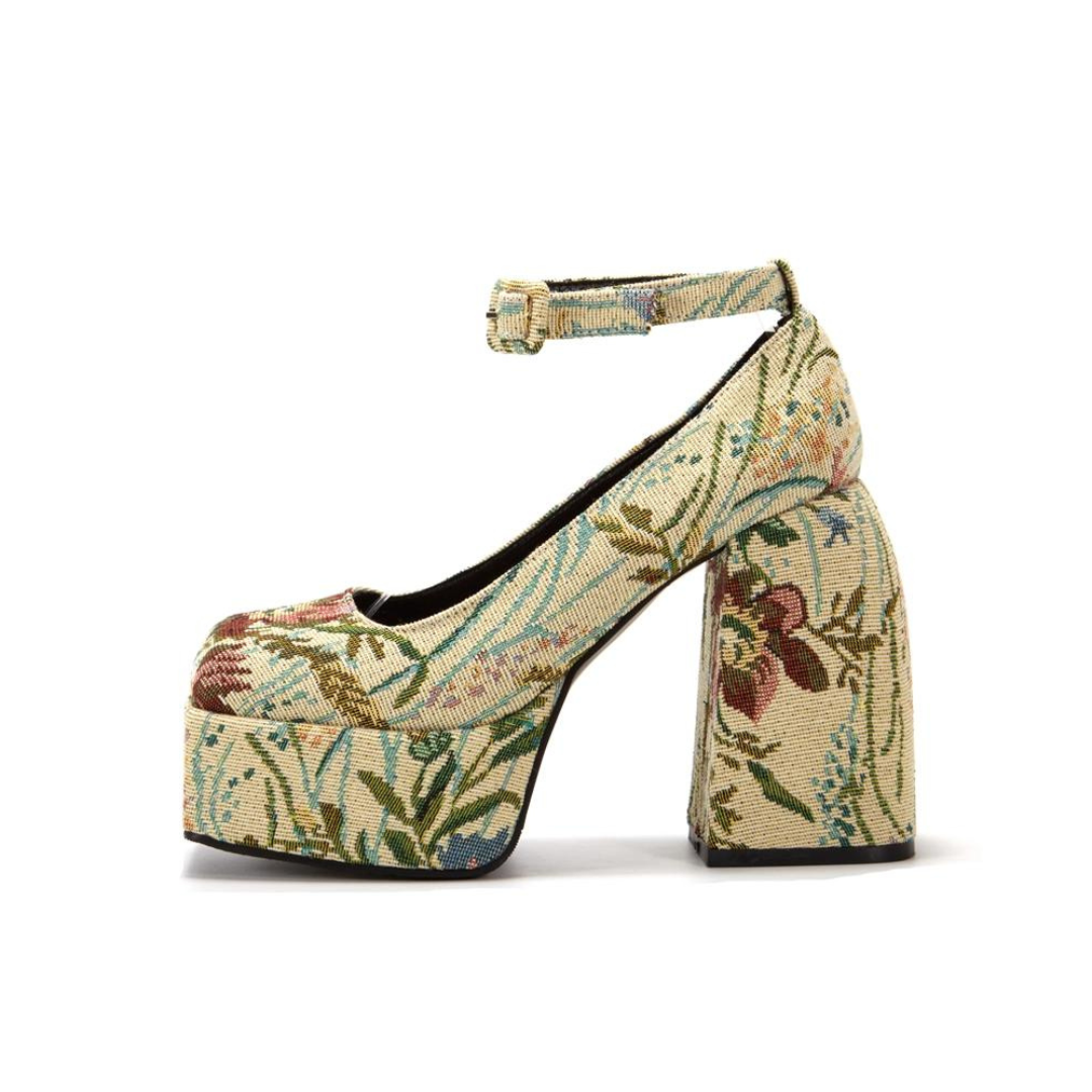 Vintage Floral Platform Heels Tapestry