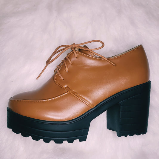 Brown chunky oxford retro 70s heels