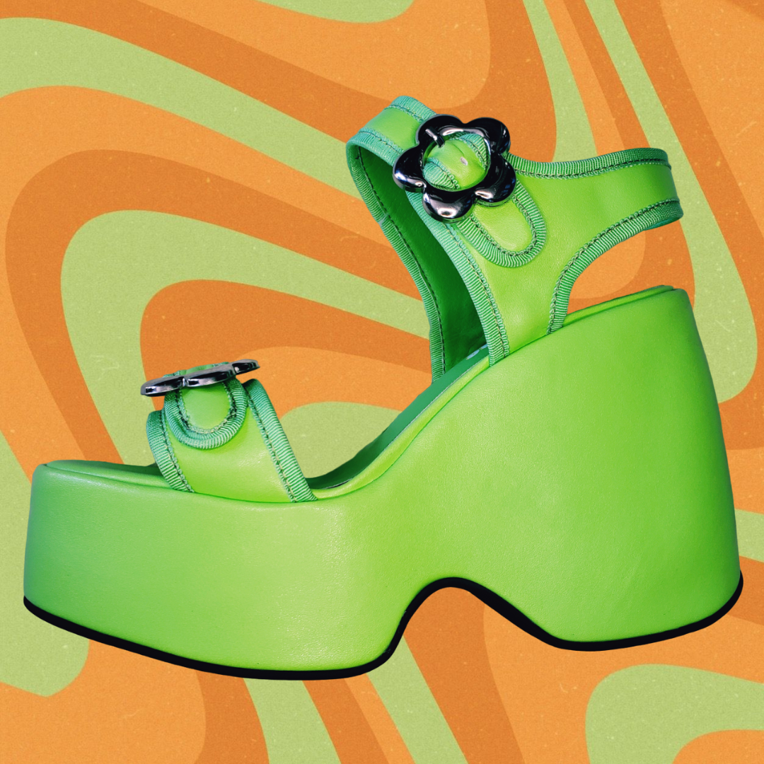 Platform wedge sandals, 70's inspired. Flower buckle straps.