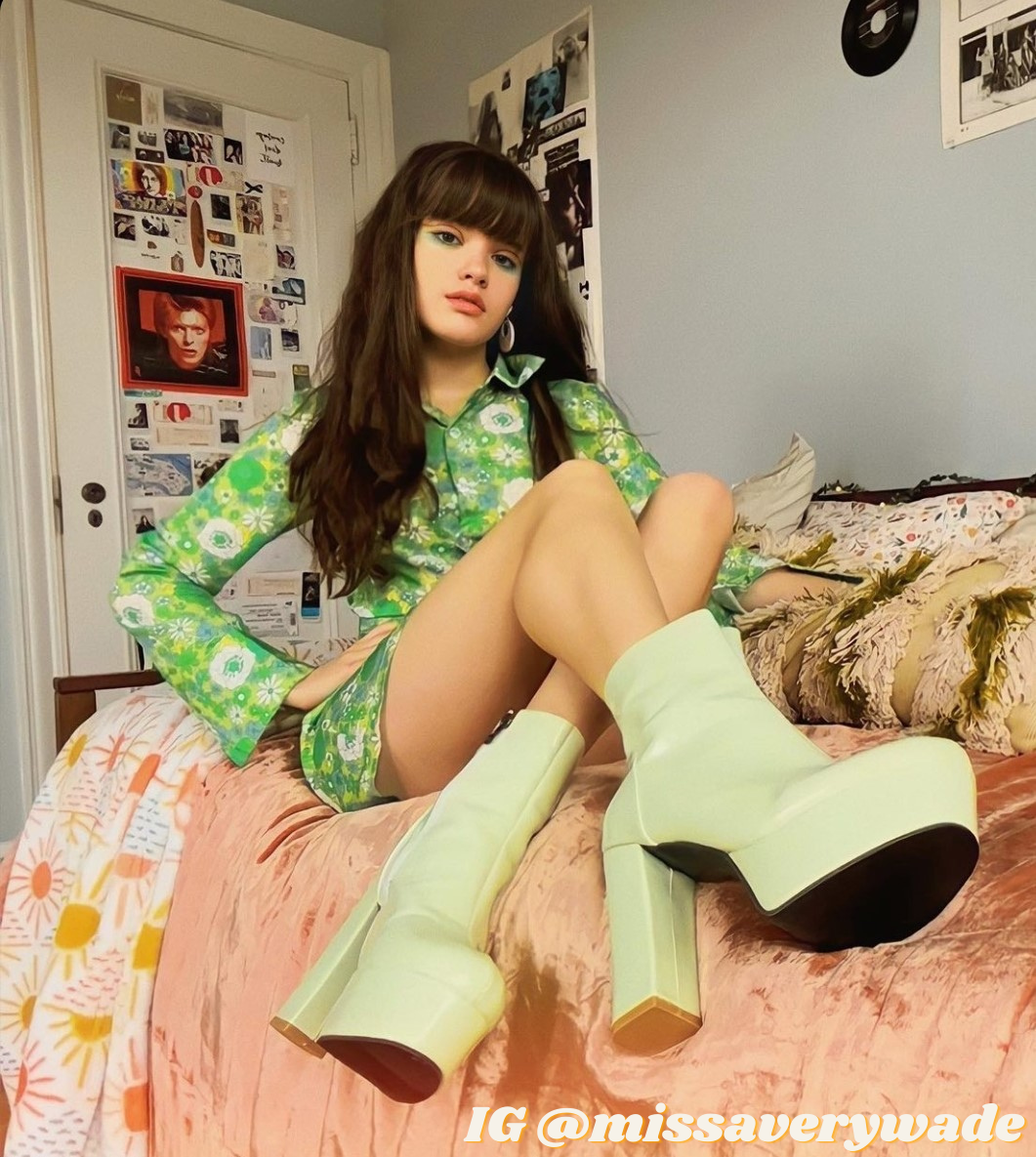 Pastel Green platform gogo boots. Chunky block heeled ankle boots.