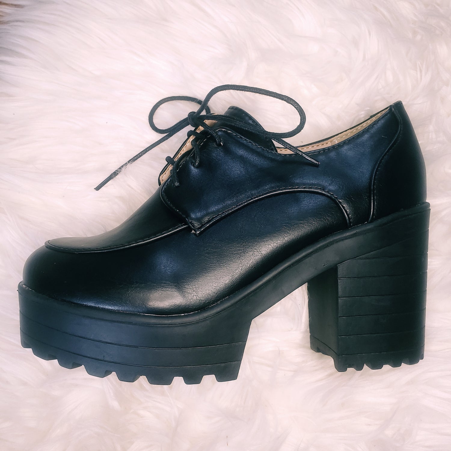 Black retro 70's disco shoes, platform chunky oxford heels.